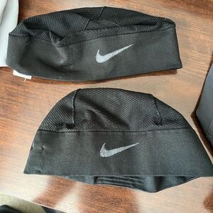 2 Nike Unisex Dri-Fit Peak Cuffed Beanie